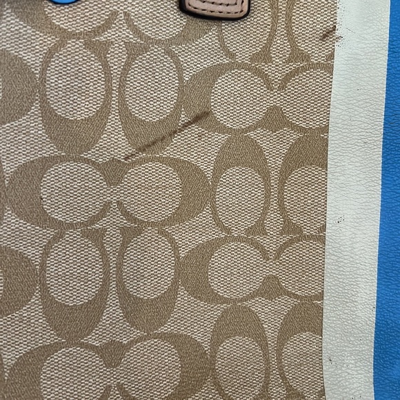 Coach Handbag Classic C Design With Silver Hardware Includes Wristlet - Picture 16 of 16